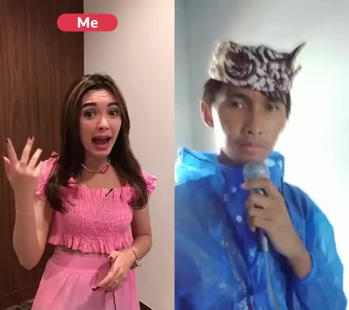 Bang Agroy melaporkan🎤sedang di acara pameran barang-barang antik di malam tahun baru 