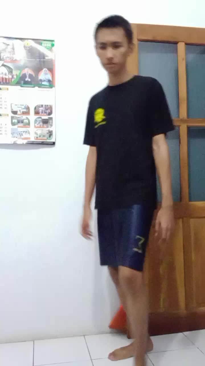 Yang Pura-pura siapa sih