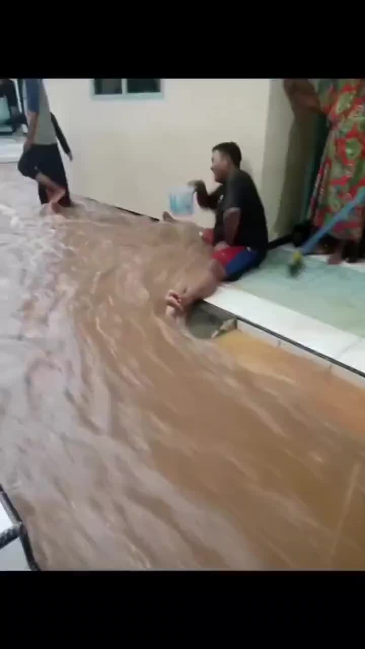 Definisi Berkorban