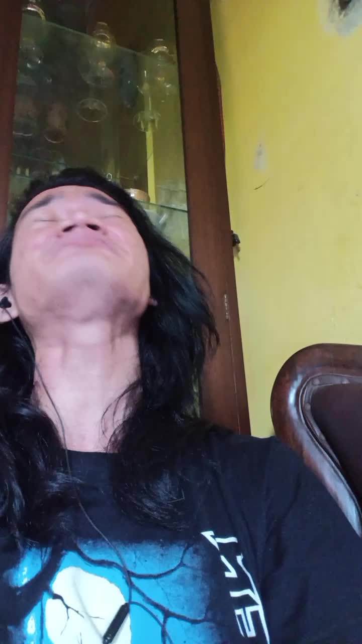 XFI2021 Bima Nugroho, 21thn, Bekasi, Little Big Town - Girl Crush.  saya adalah seseorang yang sangat suka bernyanyi.