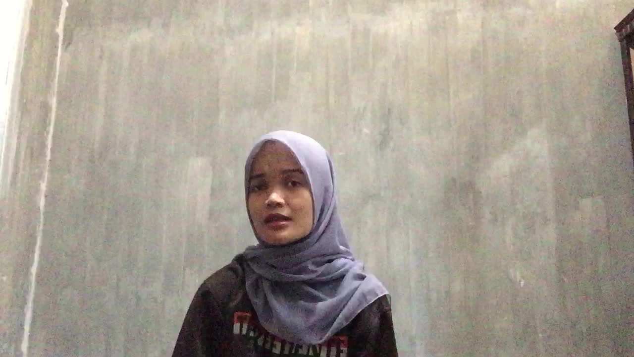 Siti Mardhathila_20 Tahun_Karimun, Kepri_Assalamu'alaika (Maher Zain)