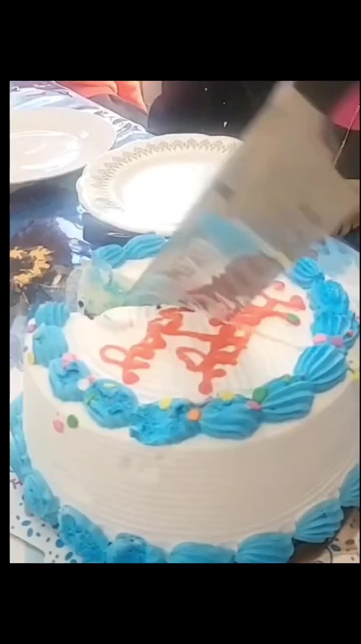 Kuenya Terbuat Dari Batu Nih