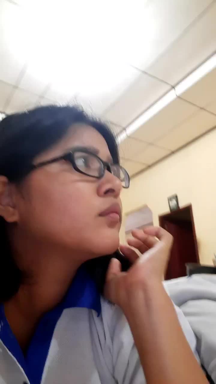 caper kali si Zahra ini memang. kmren tiap hari datang ke sel. sekarang ud pulang, eh datang juga tiap hari ke rumah 🤦‍♀️