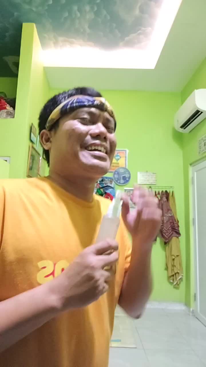 (Ketika ngeLiat Hantu) di buang sayang toLong bantu Love vote foLow share komen thanks for watching 