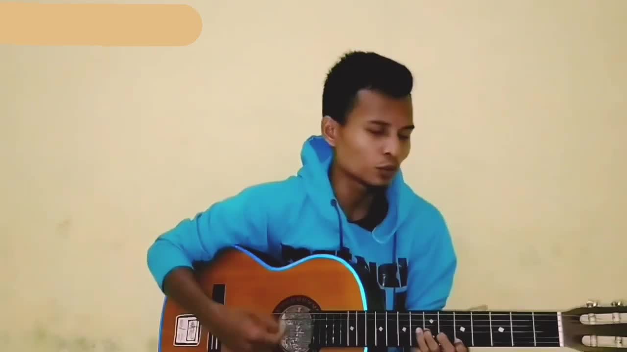 nama : Aprizal.panggilan:Rizal. asal dari Aceh..Judul lagu: Mansur s.kertas dan api
