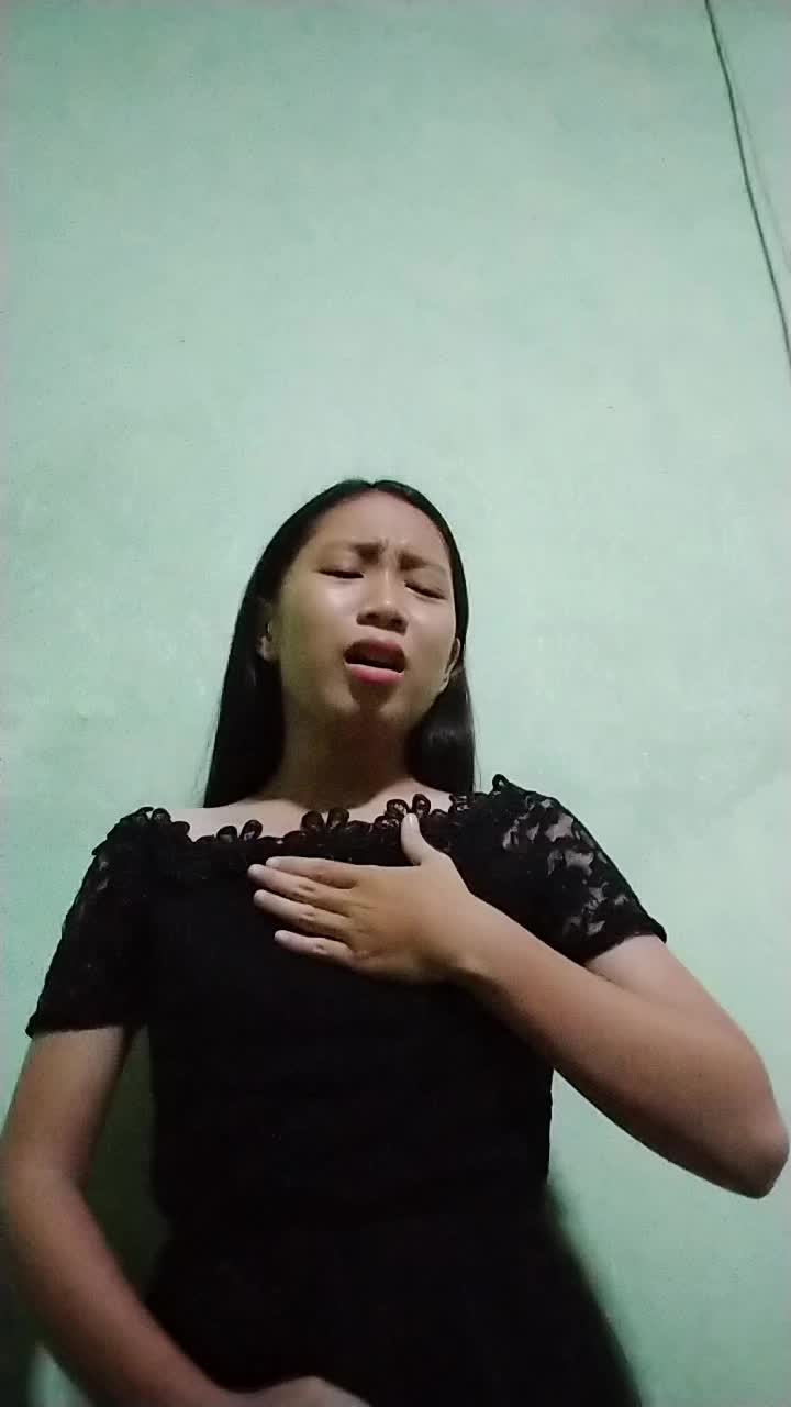 Hay nama aku Miftahul Amriyah Buana Oktaviani yg sering di panggil okta , usiaku 16 thn , hobiku menyanyi #onlineauditionrisingstardangdut