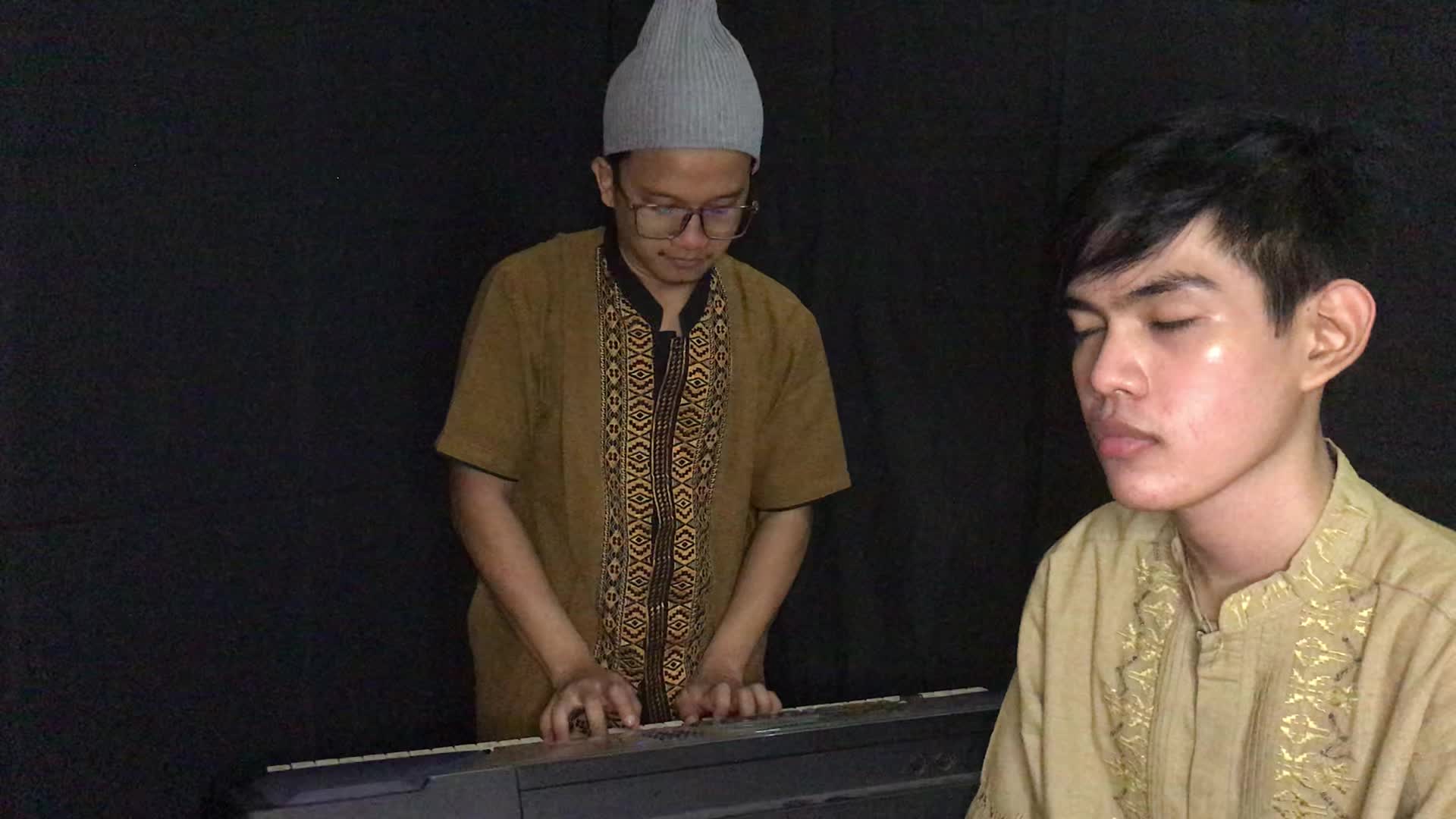 Assalamualaikum wr.wb / Romy H. & Tito Panji / Jakarta / menambah wawasan dalam dunia musik / lagu : Sepanjang Hidup ( Maher Zayn )