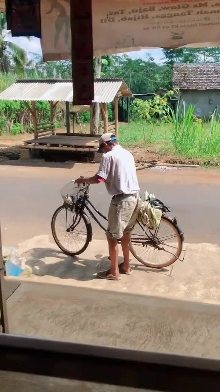 Ribet Banget Bapaknya