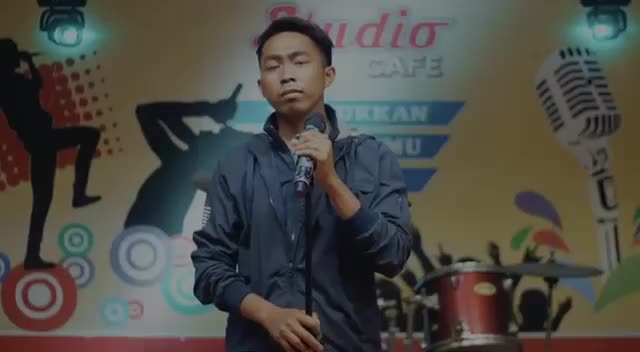 afendi jawatimur bangkalan madura .(aku di lahirkan untuk siapa )@ audisi rising star dangdut indonesia