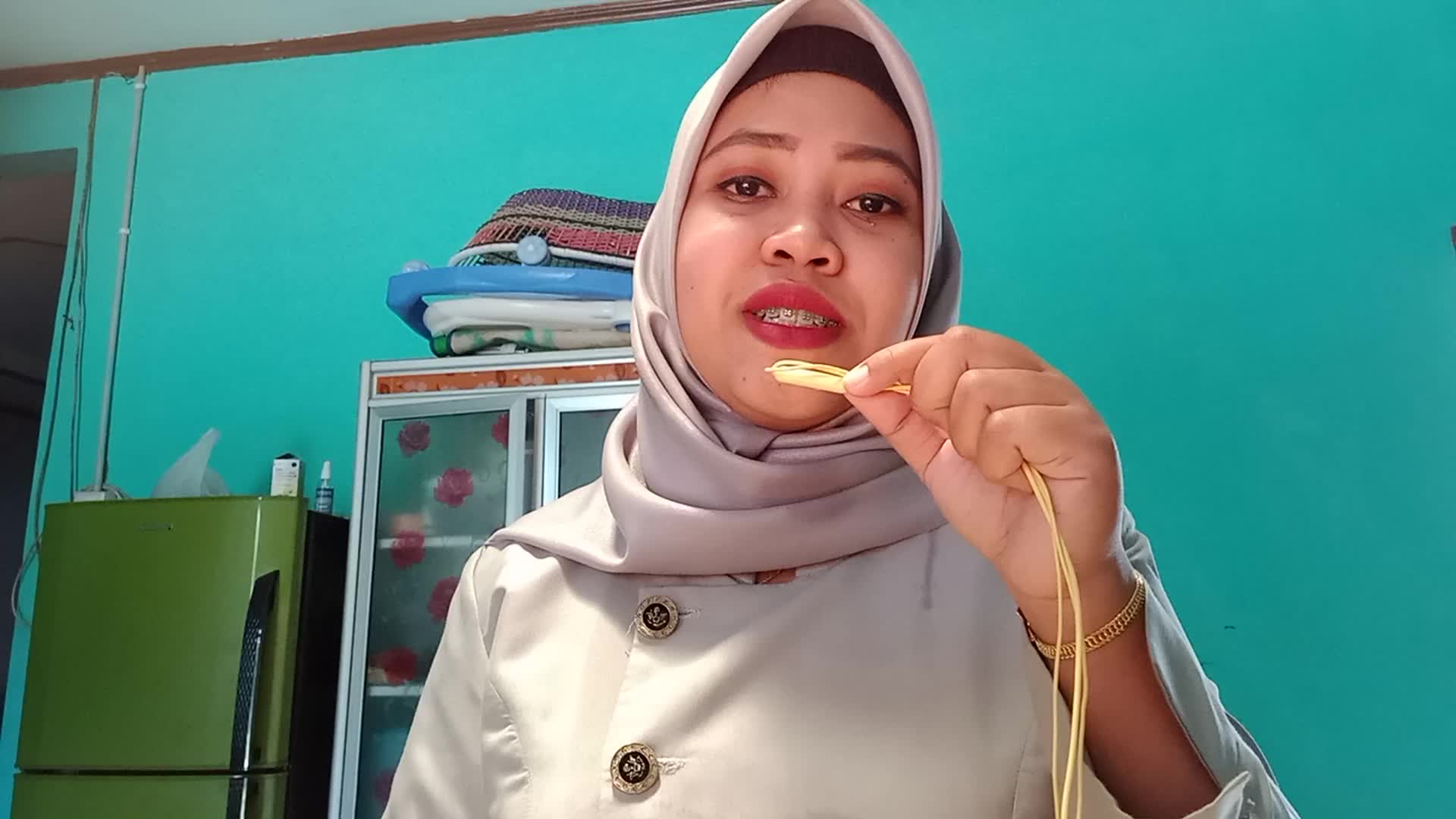 KDI2021 AISYAH PADANG SUMATERABARAT UMUR 27THN CINCIN KEPALSUAN. #ONLINEAUDITIONKDI2021