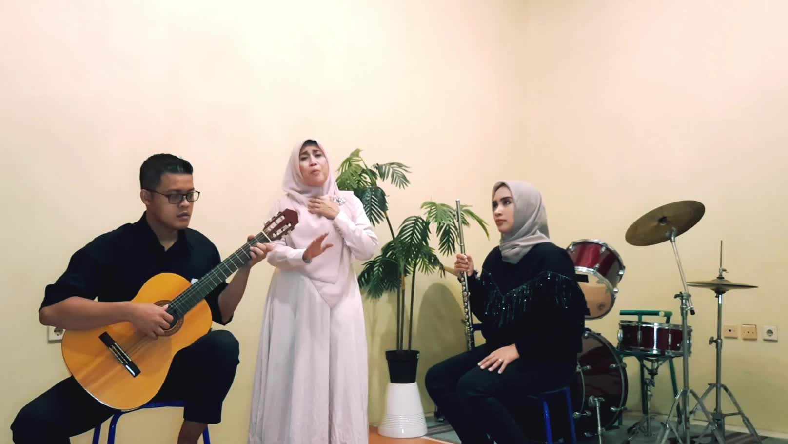 "Titip Rindu" TANPA BATAS WAKTU buat kalian  anak-anak Spenma, cover by Icwa Muslihah #top10 cover Ikatan Cintat RCTI