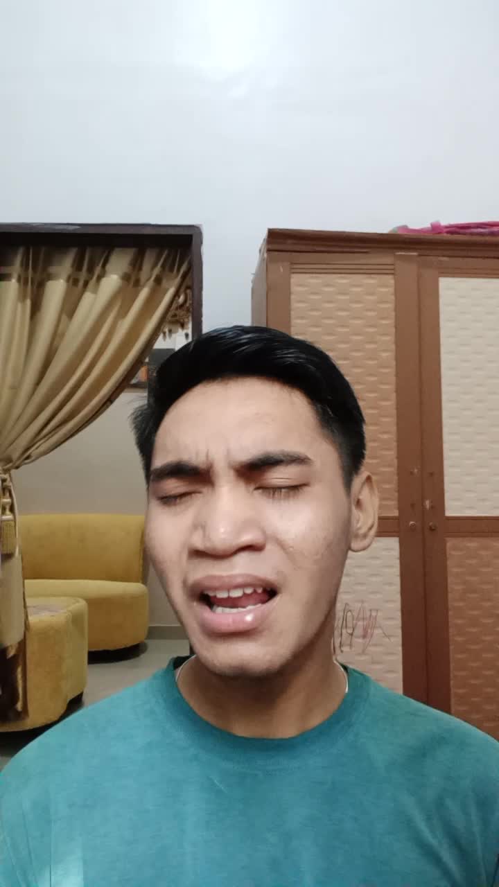 Rahmat 20th asal Sulsel (Bone) - Sakit Gigi, Kalau gigi mungkin bisa sakit tapi klo cinta jangan sampai sakit🤗 #Audisionlinerisingsid