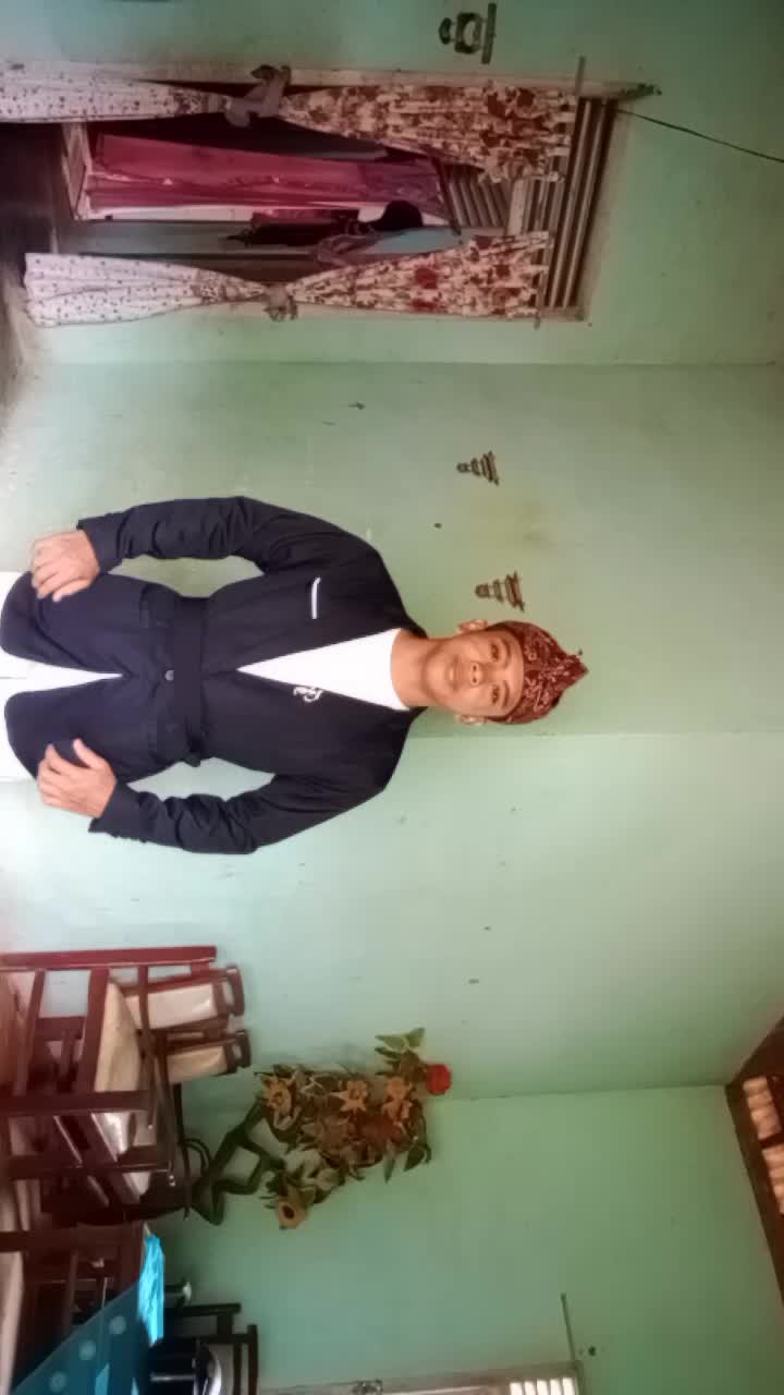 Ahmad Ro'ad Tauhid, Palembang Sumsel,kec.Sungai Lilin,Kab.Musi Banyusasin,17 tahun,Judul lagu Pamer Bojo ,082175094483
