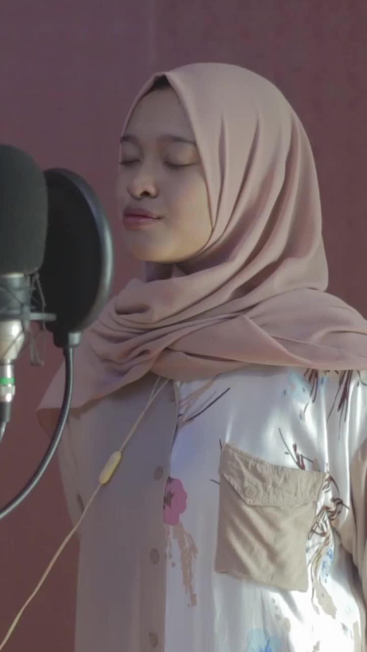 XFI2021/SOLO//NUR AFIKAH LUBIS/ 17TAHUN/ACEH / LANTAS- JUICY LUICY
