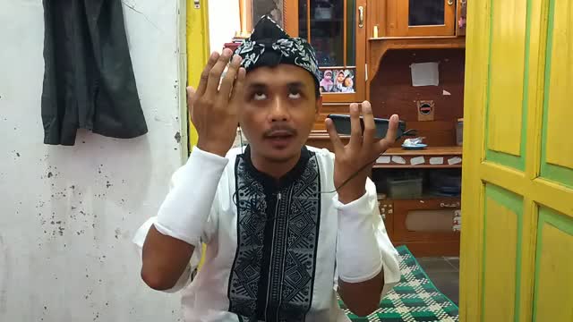 Nama: Muhammad Lukman Usia: 27 Tahun Asal: Bumiayu Brebes Judul lagu: Gigi 20 sifat #VoiceOfRamadanGTV