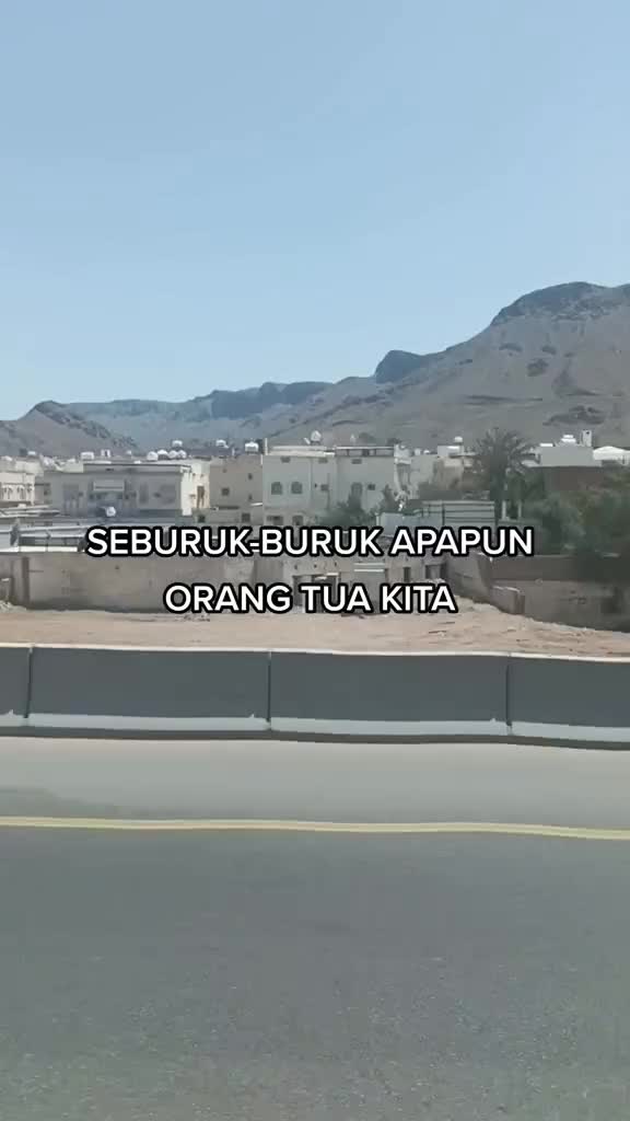 Amalan terbaik anak kepada orang tua