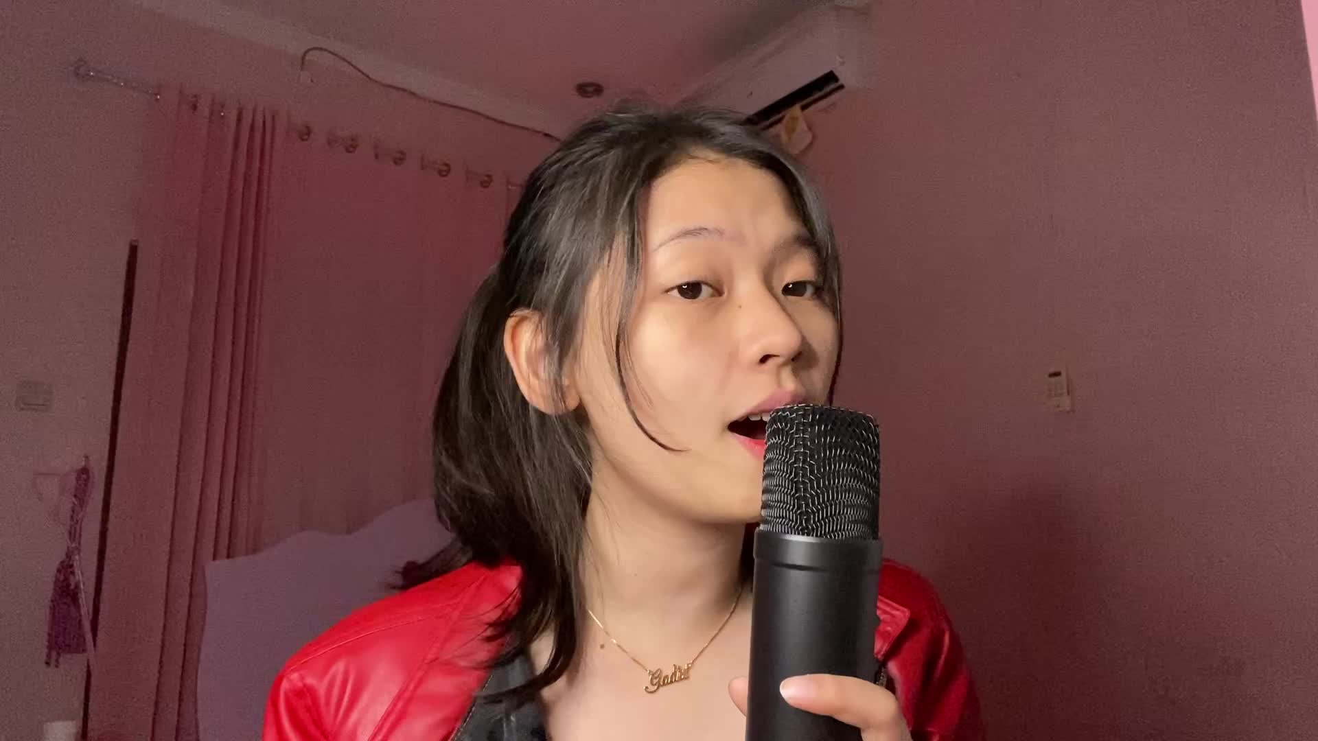 Halo semuanya, bantu like dan vote ini ya🥰 Terimakasih🖤✨
Kecuali Dia - Seurieus (Cover by Gadis Azzahra) 