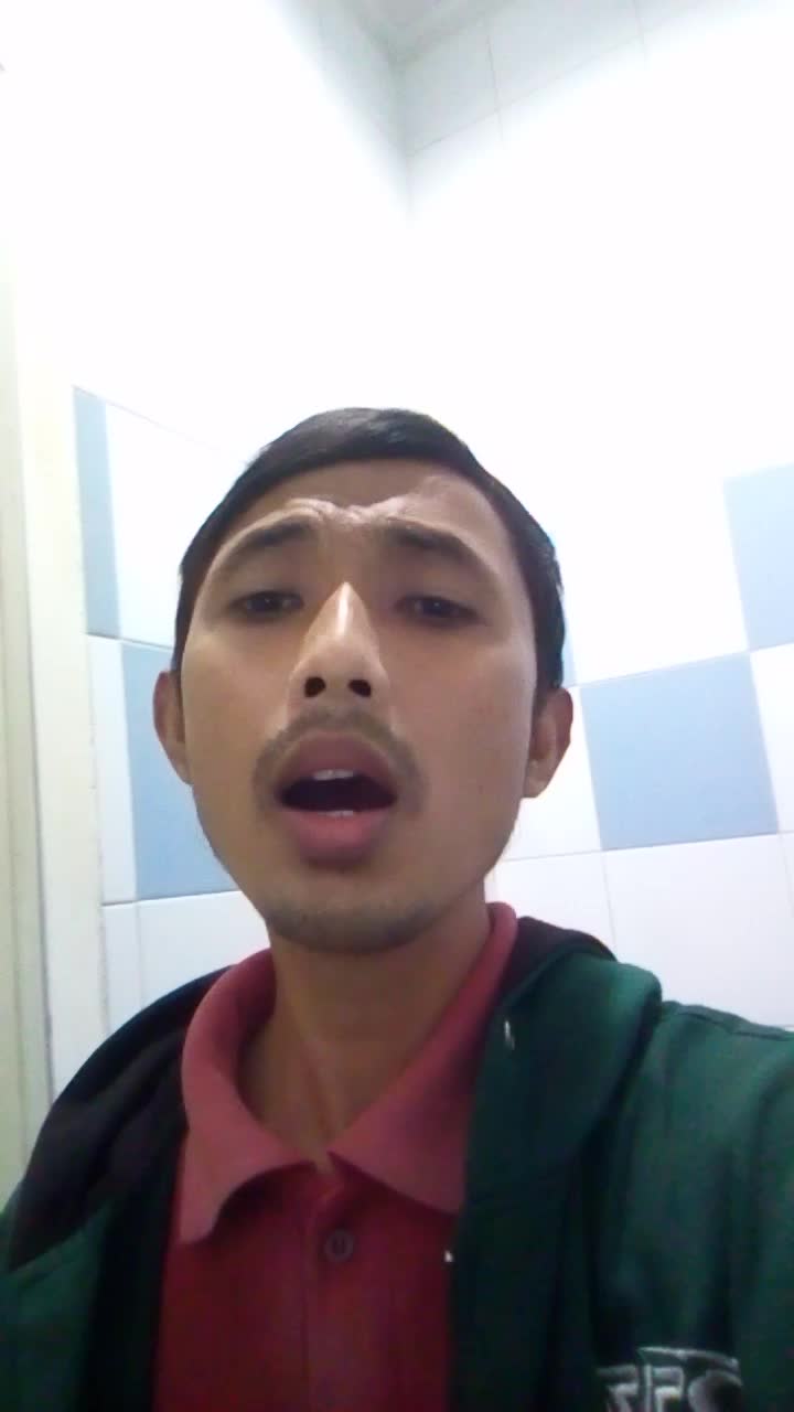 irul asal surabaya . minta doa dan dukungan agar bisa lolos d ajang ini.amin. #ONLINEAUDITIONRISINGSTARINDONESIADANGDUT.