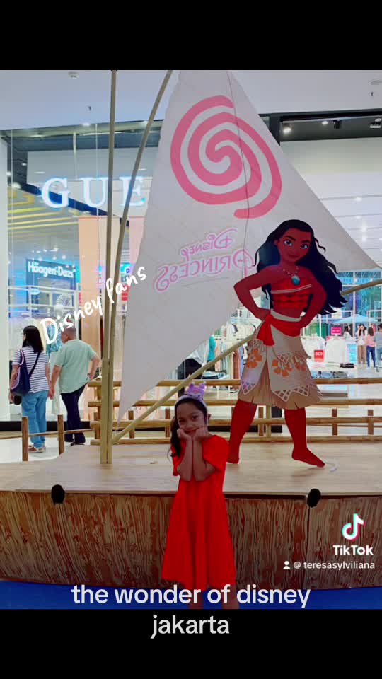 Jalan jalan bersama Teresa 8thn presenter wisata anak🥰instagram@teresa_sylviliana