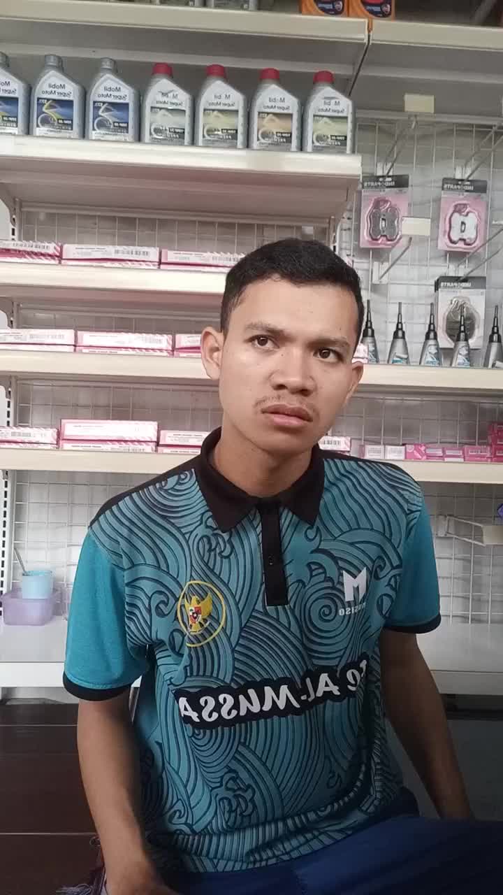 pertama puasa udah emosi ajaaa wkwk sabar ya