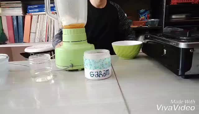 poached lobster with woku sauce, kemangi emulsion, tinutuan muffin, acar sayur. Alfa 18th dari bali #onlineauditionmci8