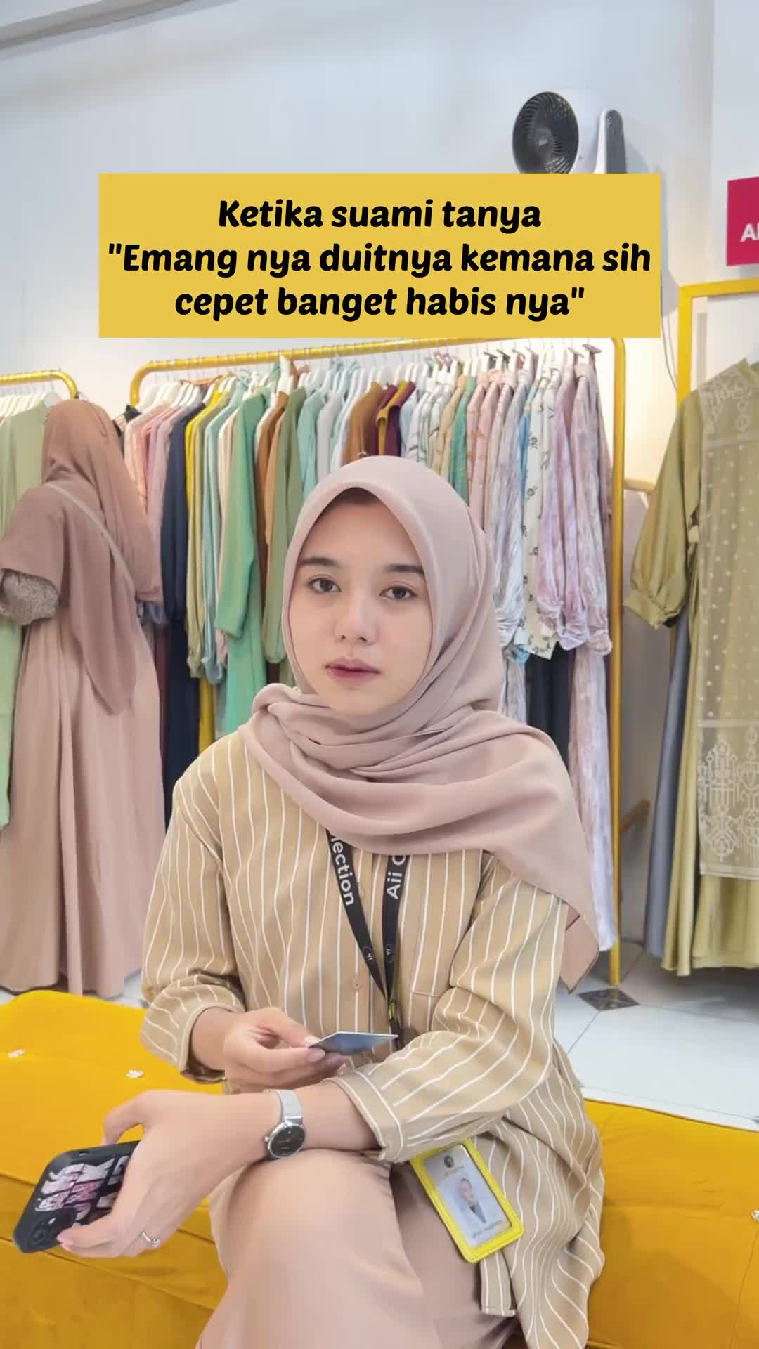 Gesek sana gesek sini ya bun🤣 tau tau habis😂 Ada yang sama ga nih buk?? 