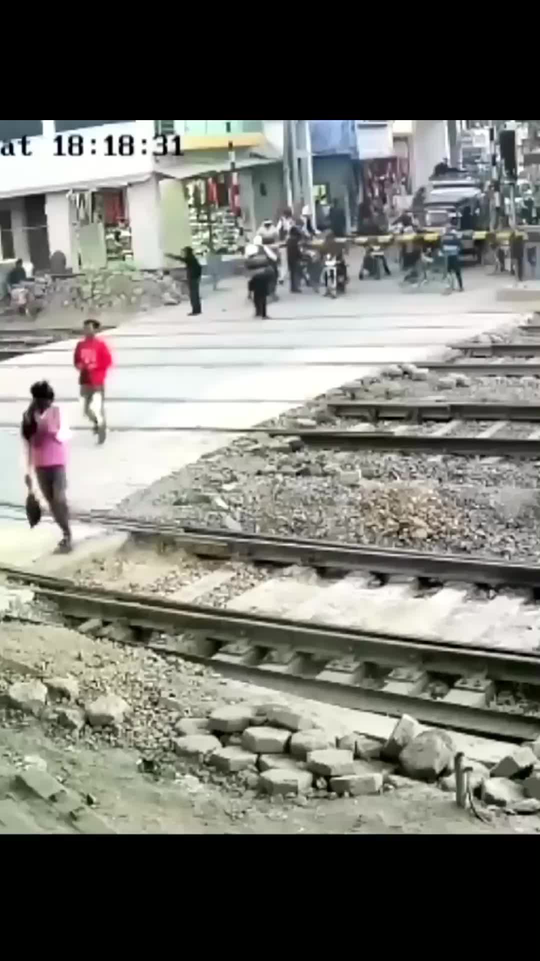 dikasi tau ngeyel begini nih