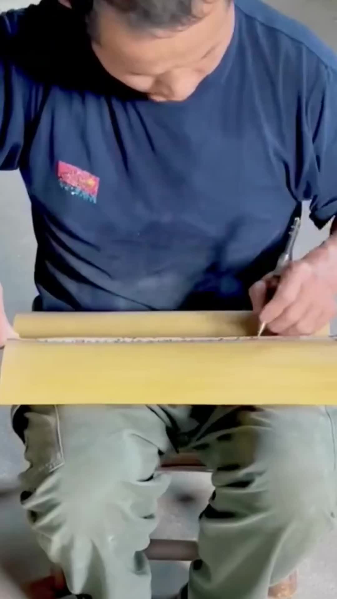 Kerajinan tangan dari bambu