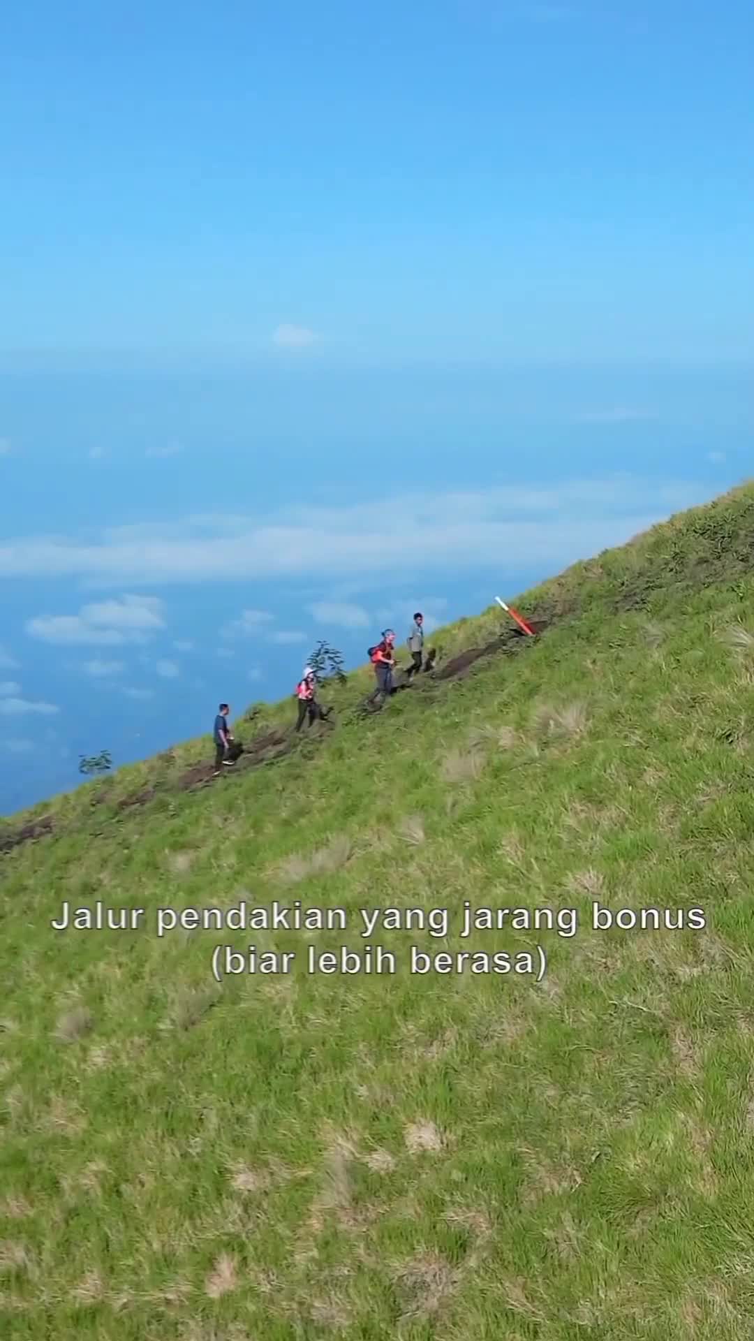 Alasan Mendaki Gn Merbabu via Suwanting. Kapan kalian kesini ?