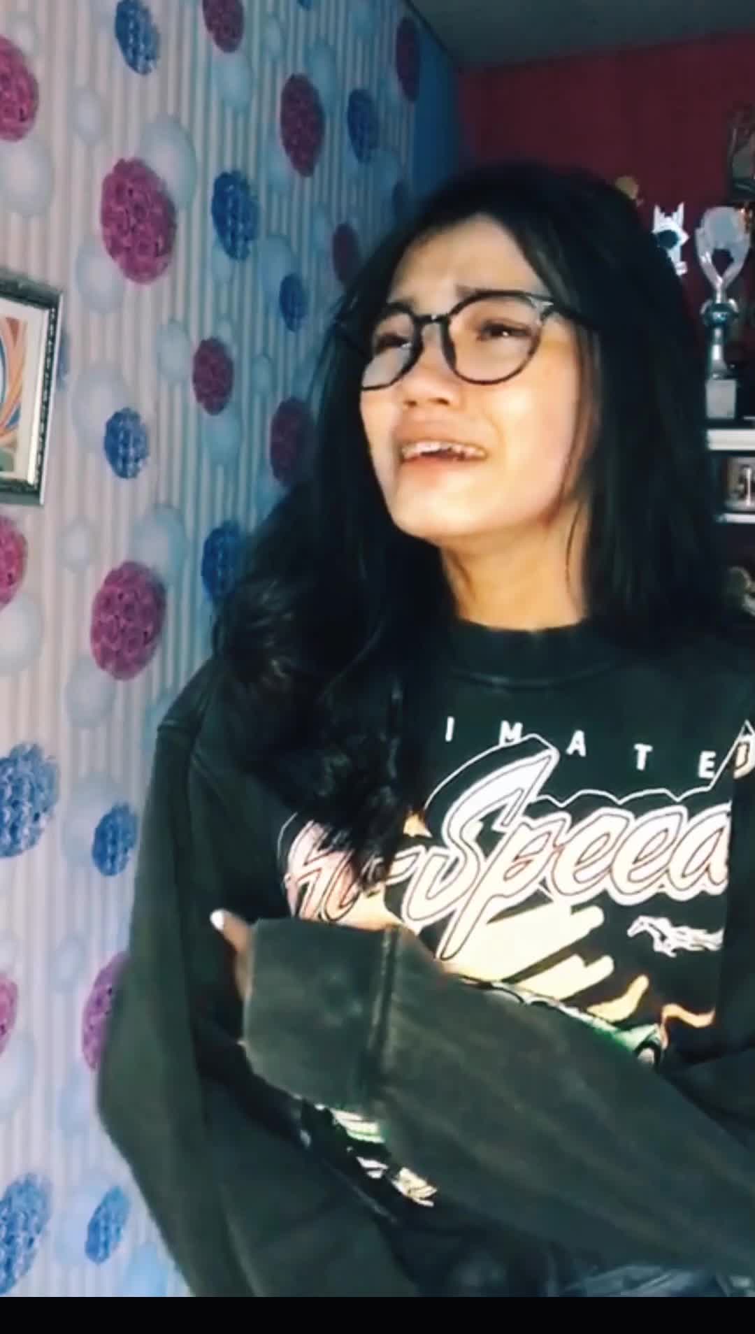 sumpah benang emas