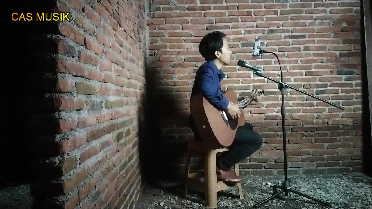 Apa Bae sing penting Happy lah ya,,,serasa di sorakin penonton