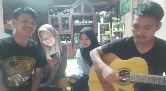 Cover bersama para sepupu🥰