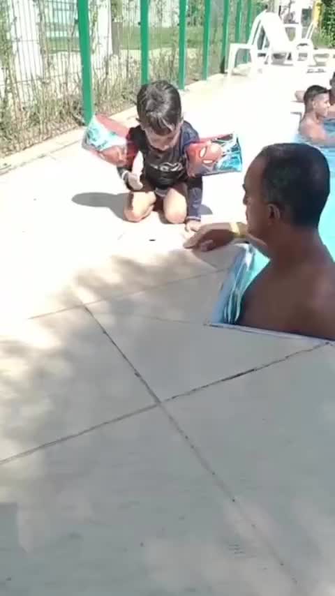Anjir Bikin Kaget Aja