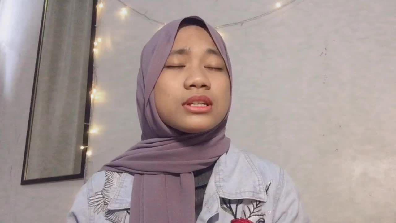 XFI2021 SOLO DEWI ARUM 17 TAHUN BOGOR MELAWAN RESTU