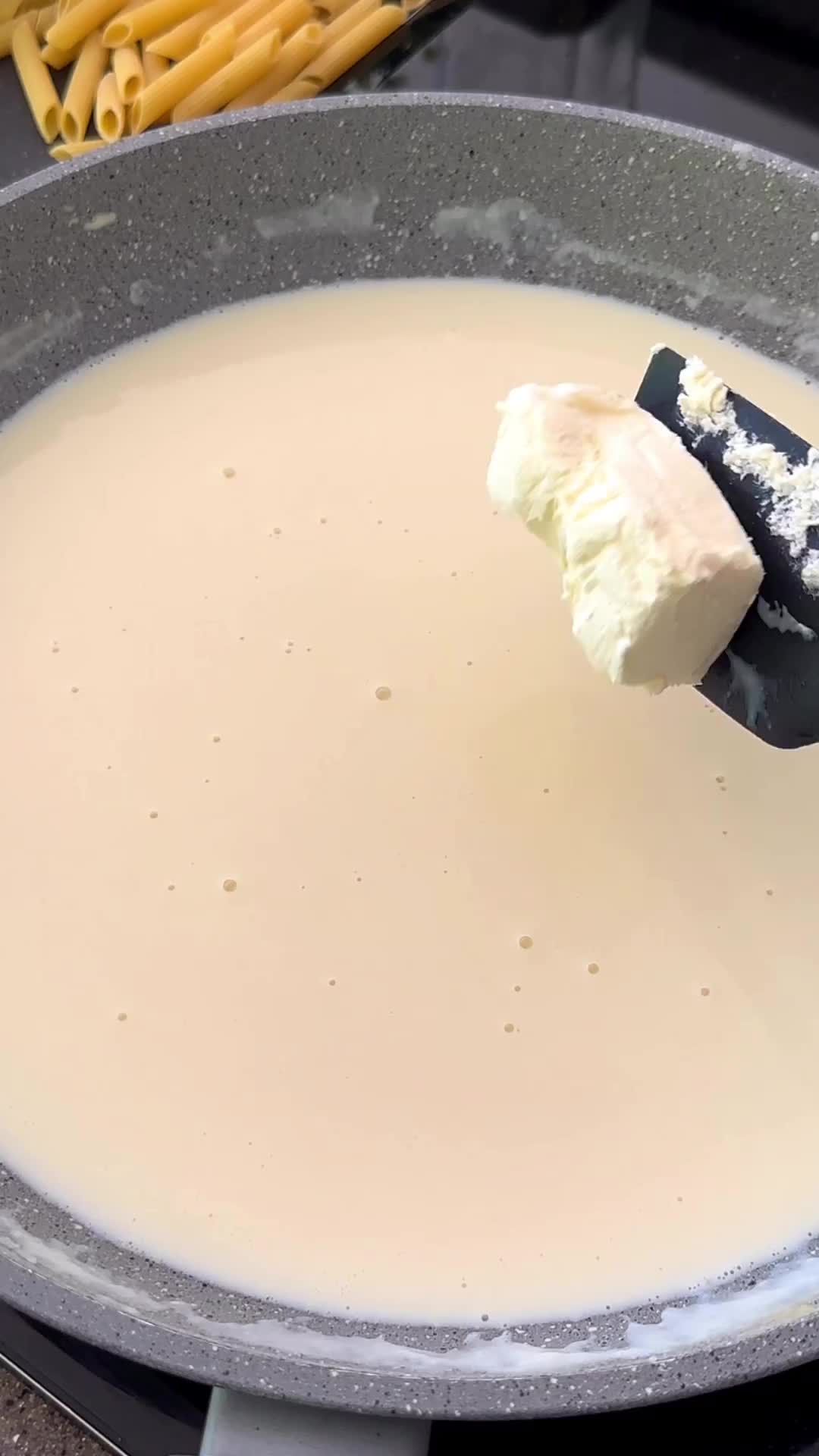 Bikin alfredo pasta yuk!