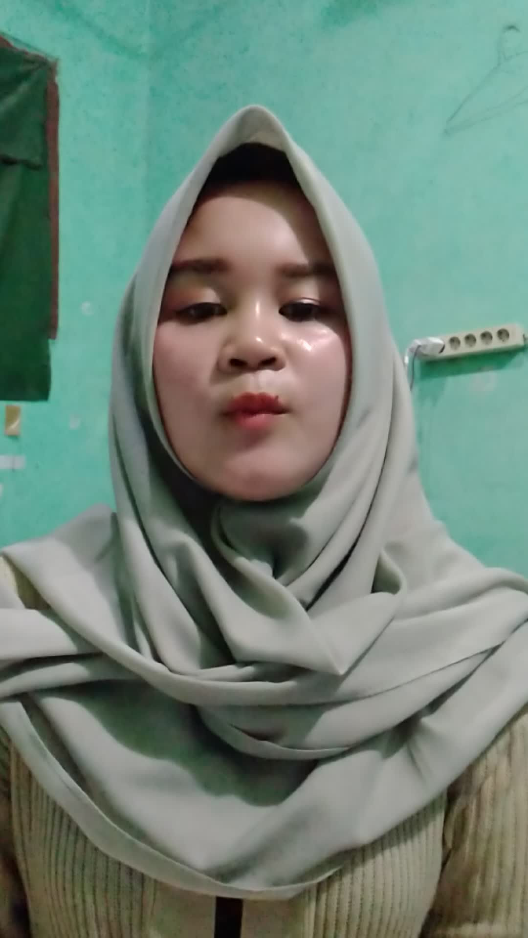Mufidahtul Rosi'ah_Pemalang_jawa tengah_20 tahun_ya ayyuhan nabi