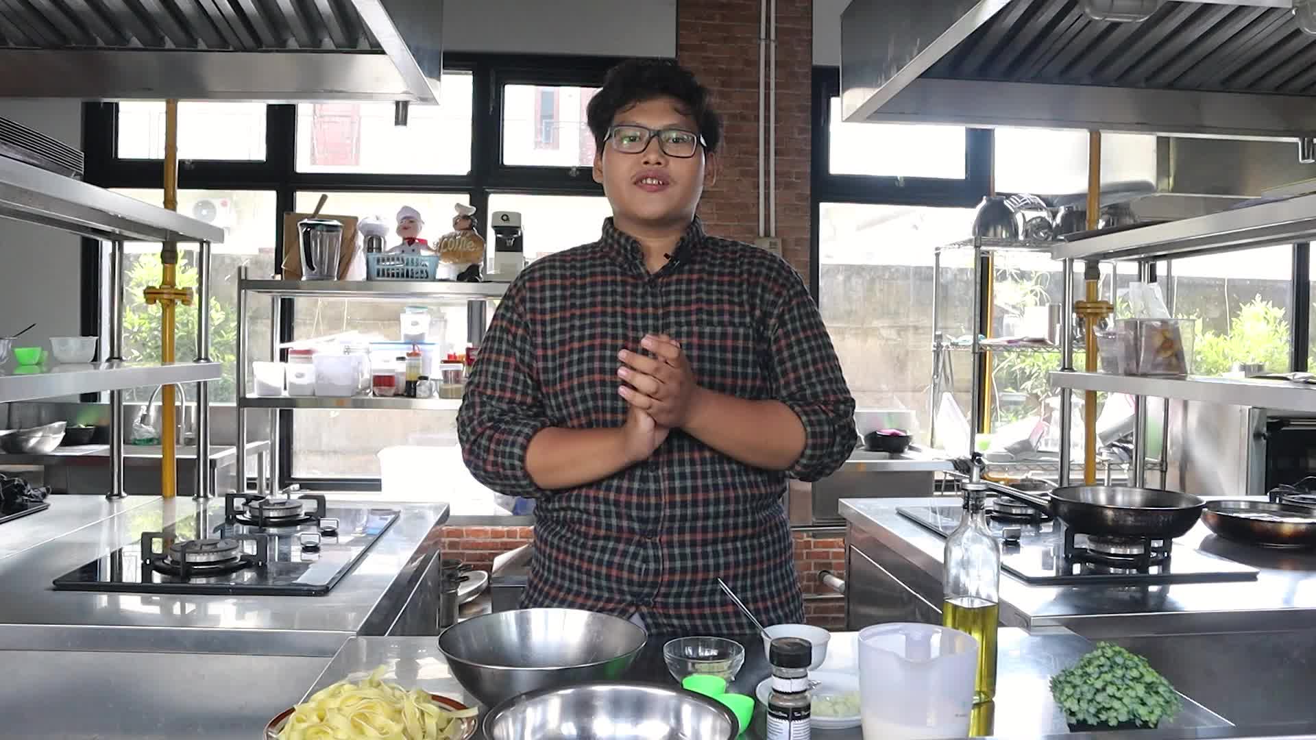 Pro Player Games membuat Creamy Mushroom Pasta