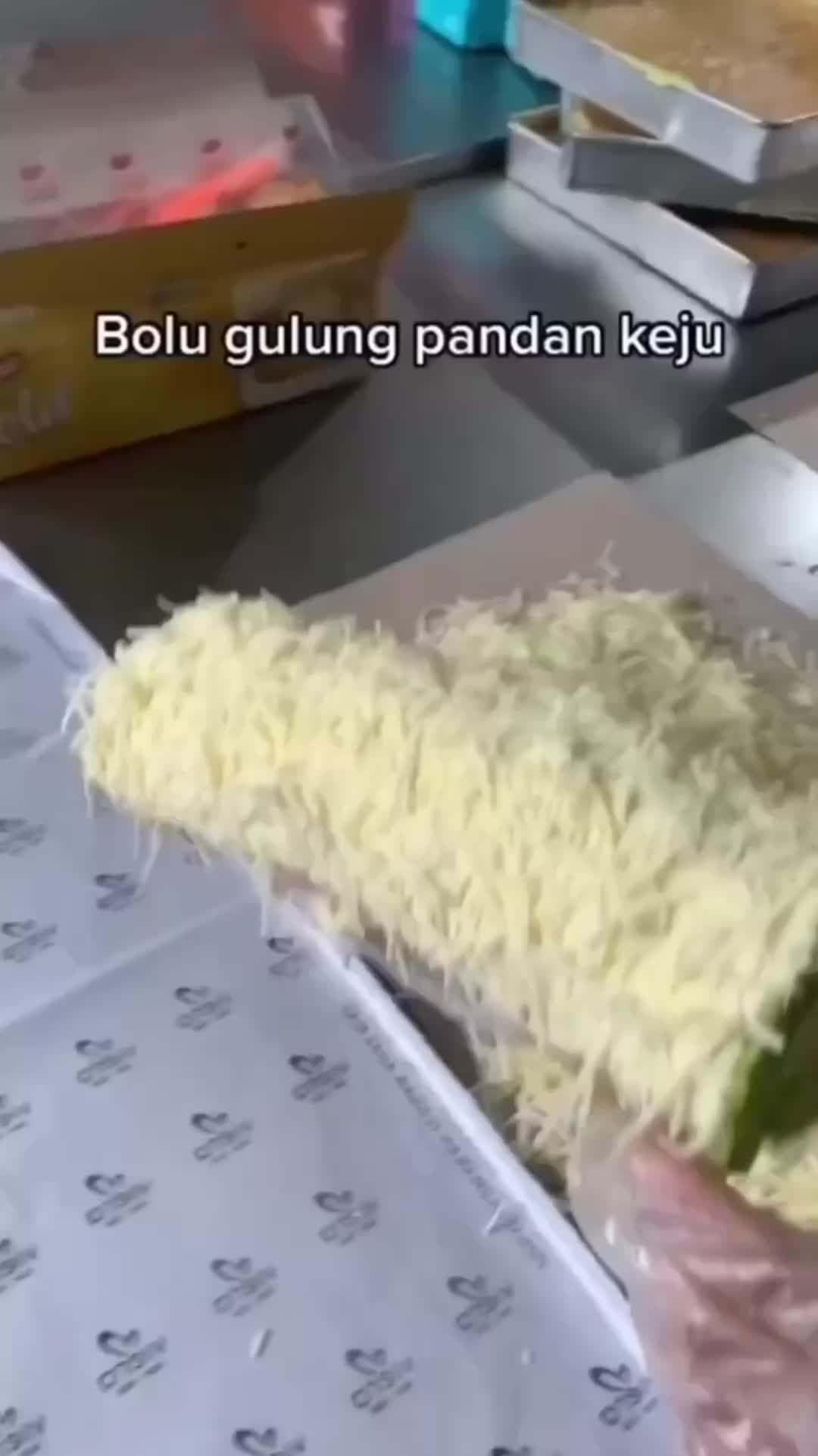 Bolu Gulung Mana Yang Kalian Suka?