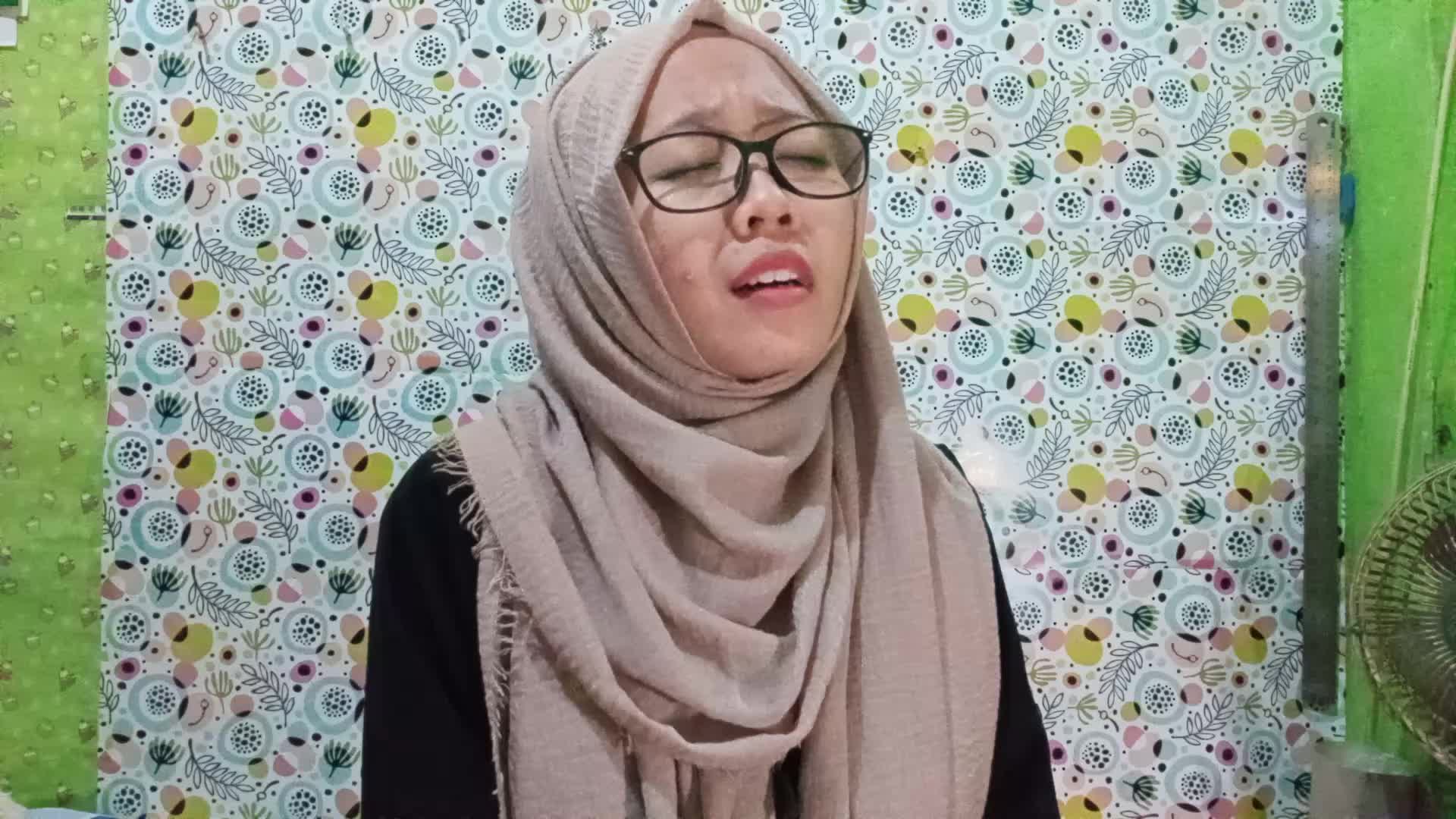 Gustin Ningsih_24_Indramayu_Deen Assalam