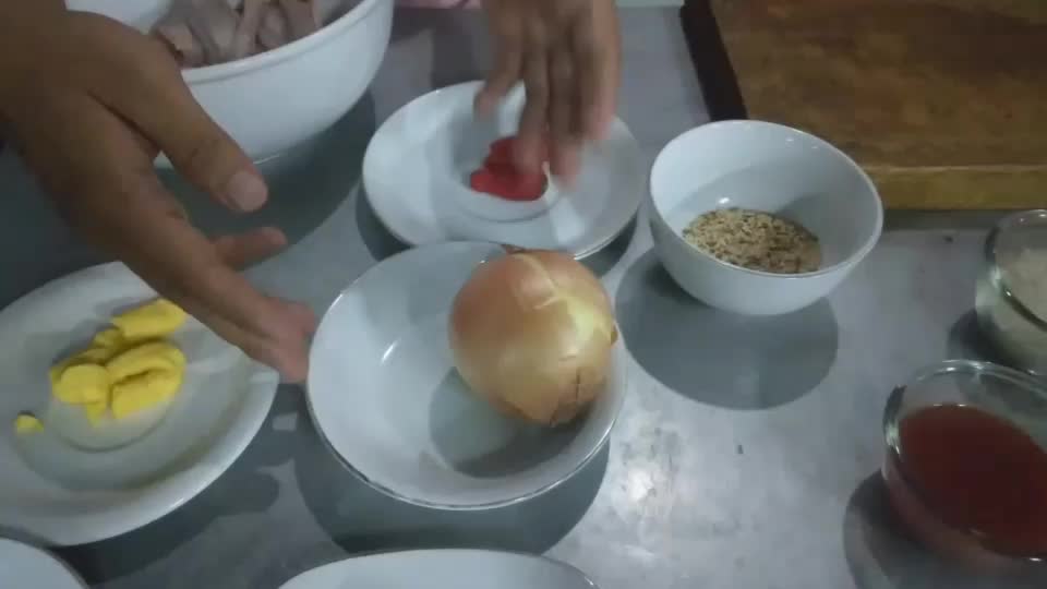 MAJALENGKA DIGOYANG.. PAK GURU BIKIN CHIKEN FIRE WING #audisionlinemci9