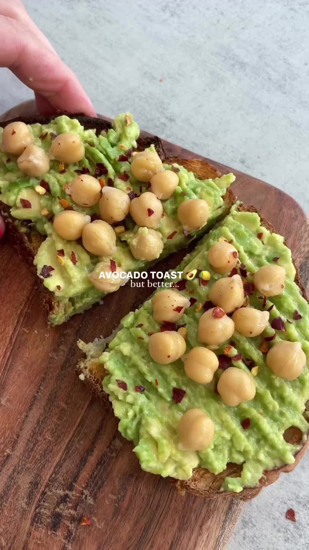 Bikin avocado toast yuk