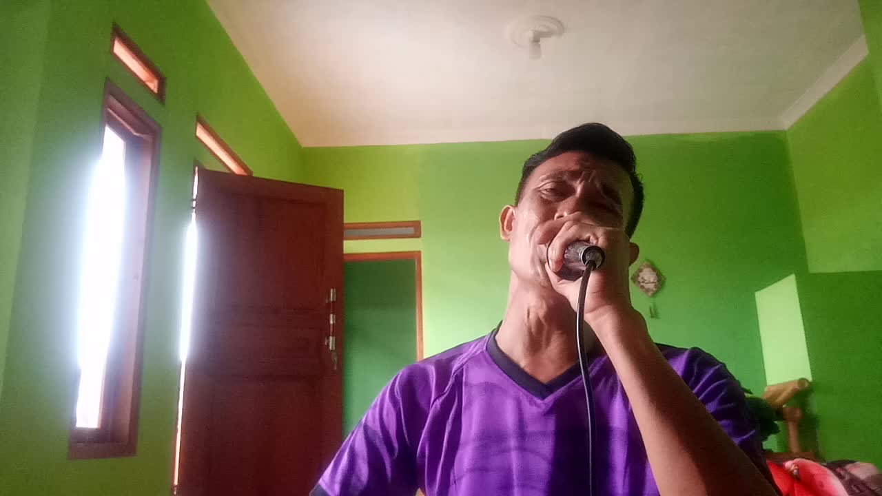 asswrwb perkenalkn saya mumuh diar munandar usia 40 pekerjaan guru 