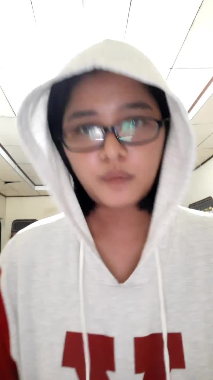 ngirim video penyemangat dulu ke ayang, biar ayang ga sedih2 lagi