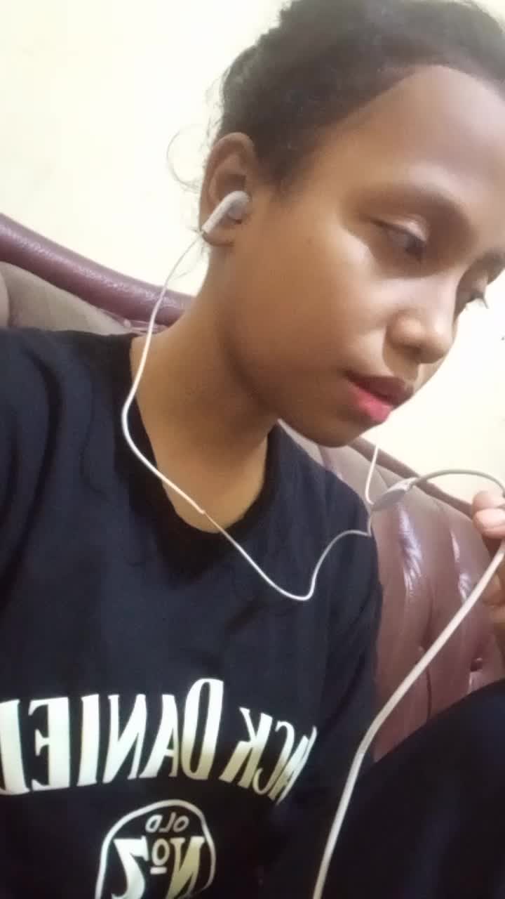 bad liar cover by eby (not use the music)