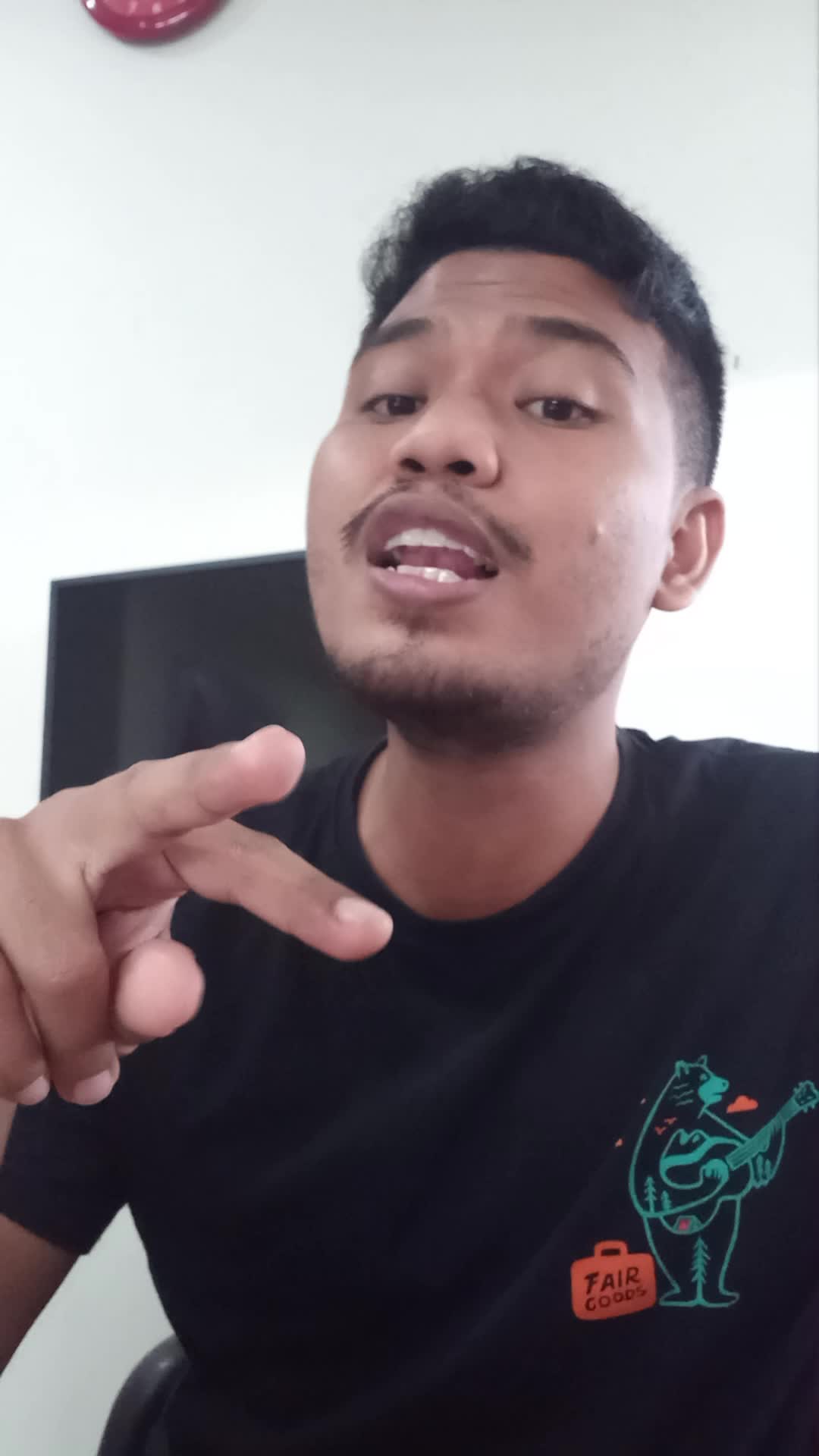 XFI2021 HENGKI HARDINATA SURENGGANA 27 TAHUN MATARAM SESAAT KAU HADIR -UTHA LIKUMAHUWA