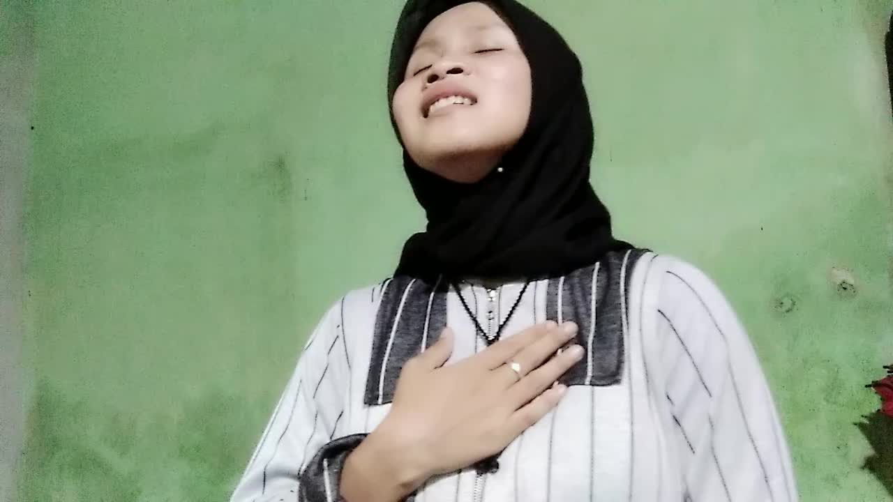 KDI 2021 NAMA PUTRI RIZKIA JULIANI ASAL INDRAMAYU PROV JAWA BARAT Usia 16 tahun judul lagu derita diatas derita #onlineAuditionkdi2021