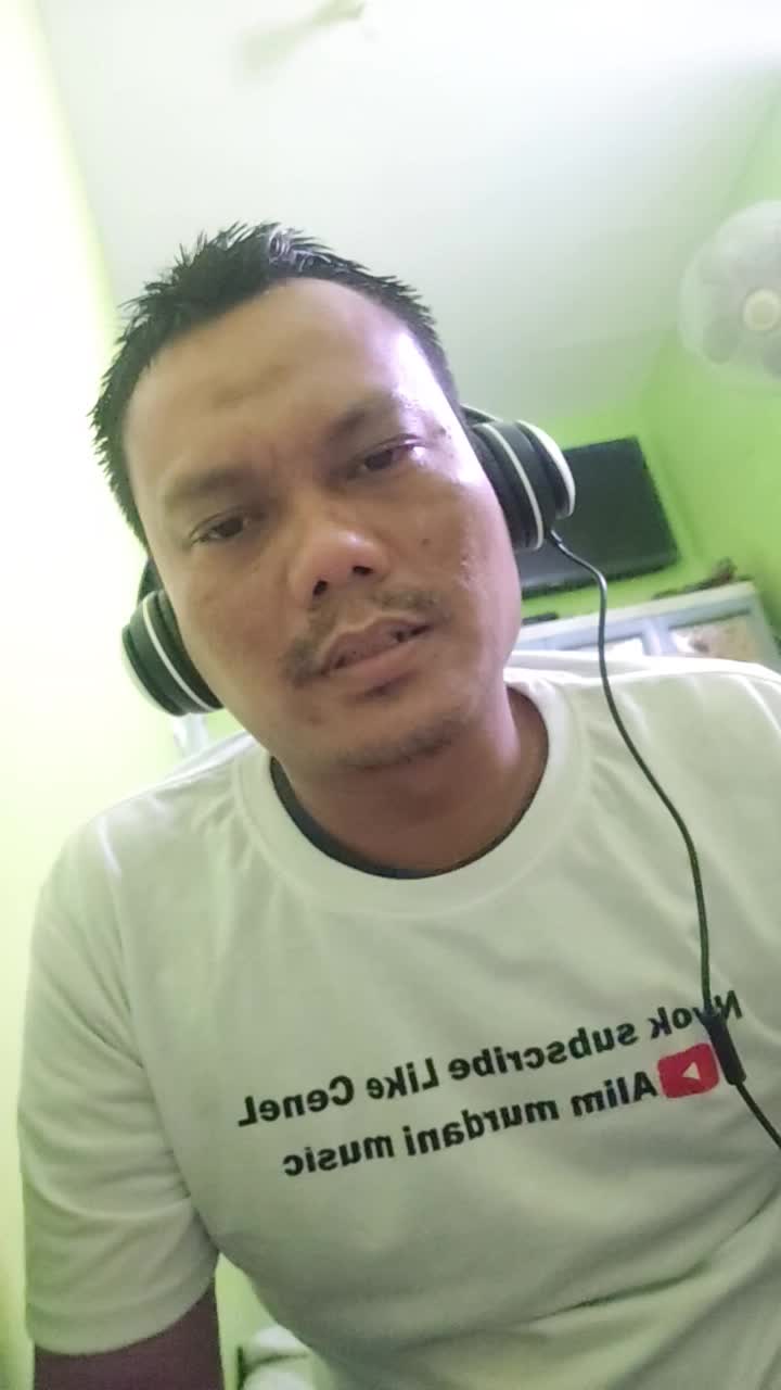 di buang sayang Cover (Ojo di bandingke) toLong bantu Love vote foLow share coment thanks for watching