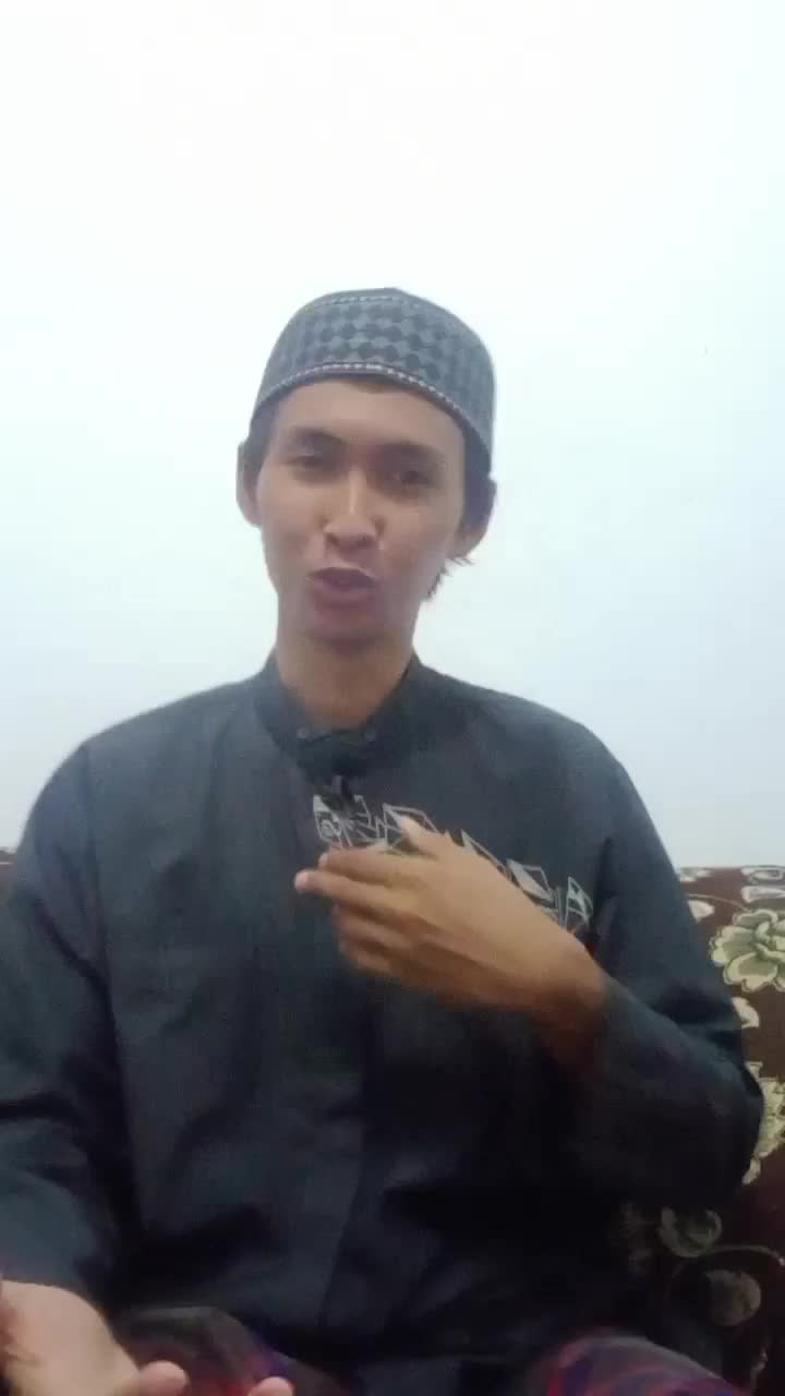 Eh maksudnya apa nih emang Ustadz kagak normal😵