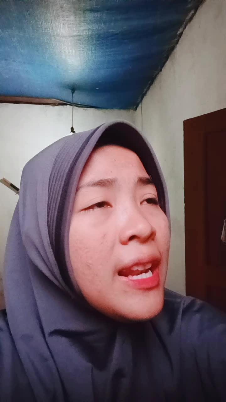 iin Andriani. umur 18 thn. pelajar. domisili (kendari) sulawesi tenggara. #voiceframadangtv#gtv