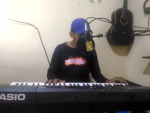 lagu karangan sendiri# judul: mendua cinta#ciptaan:FAMILY_dlai24# voc&arr:dlai# show your talent#Home of talent#RCTI+